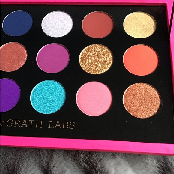 Pat McGrath Holidays MTHRSHP MEGA Celestial Nirvana Eyeshadow Palette New In Box - Picture 4 of 4